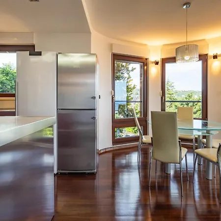 Awesome In With House Sea View Opatija